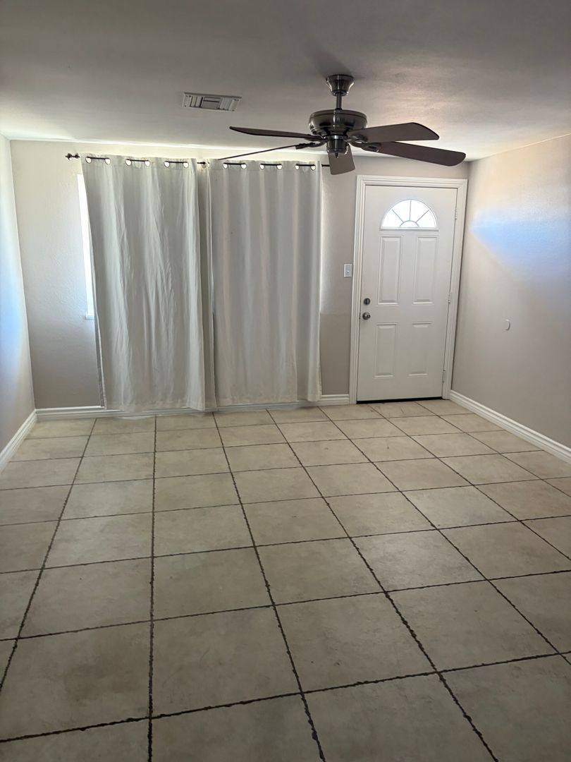 House for rent at 2001 Rio Vista Dr, Needles, CA 92363