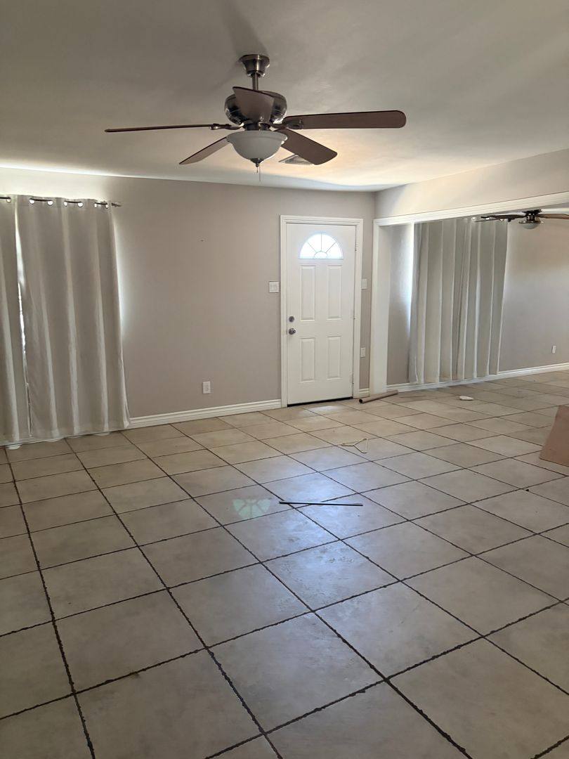 House for rent at 2001 Rio Vista Dr, Needles, CA 92363