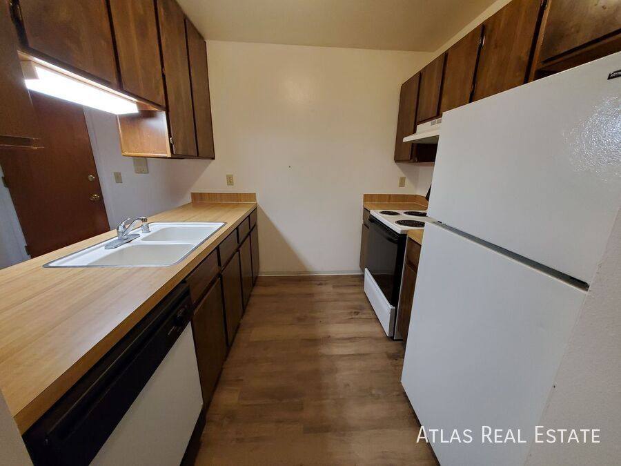 Apartment for rent at 1300 12th St #101, Greeley, CO 80631