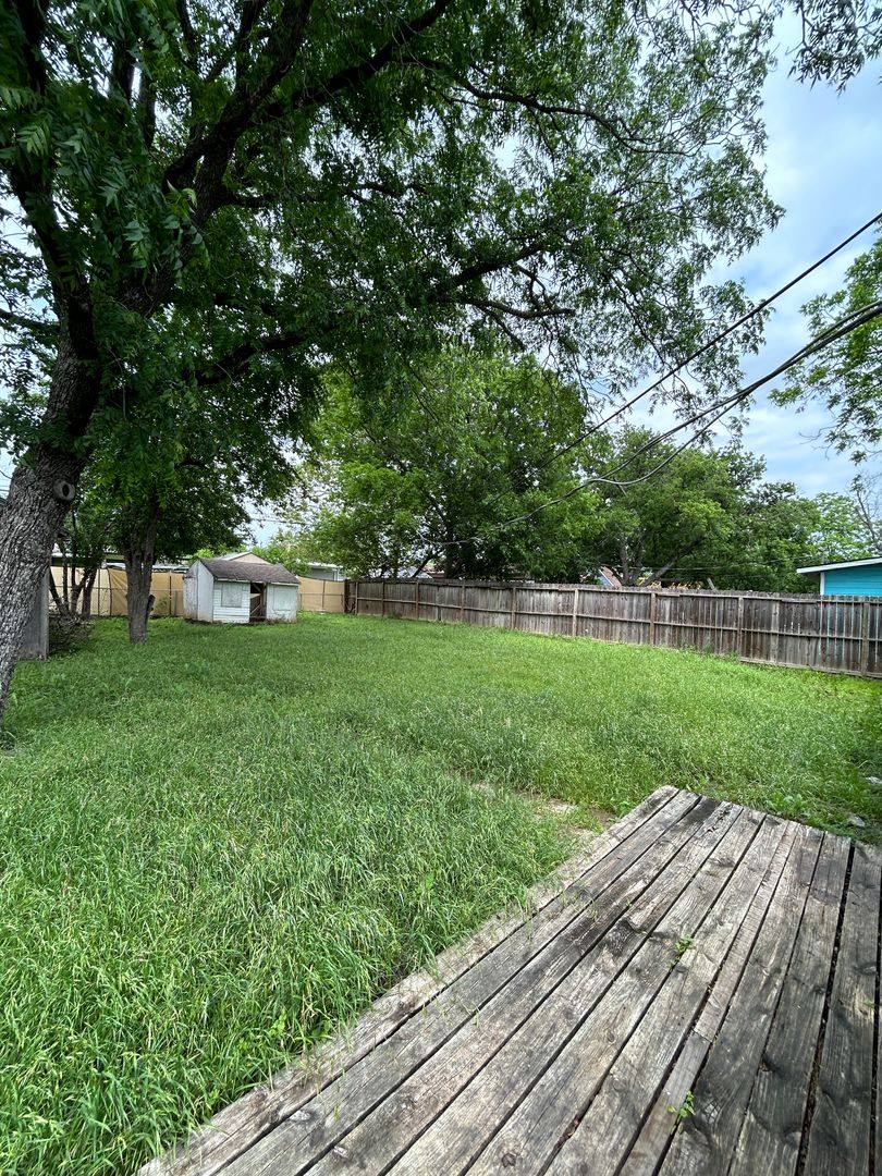 House for rent at 805 Biggs Terrace, Arlington, TX 76010