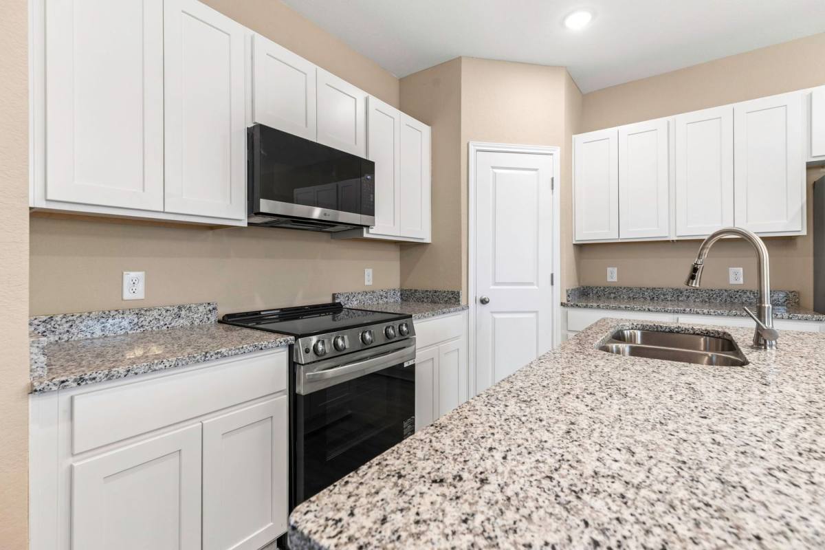 Townhouse for rent at 2707 Armaan Way, Converse, TX 78109