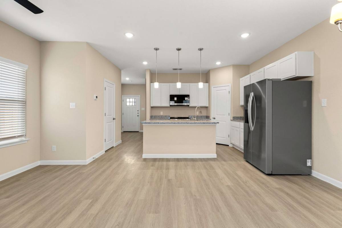 Townhouse for rent at 2707 Armaan Way, Converse, TX 78109