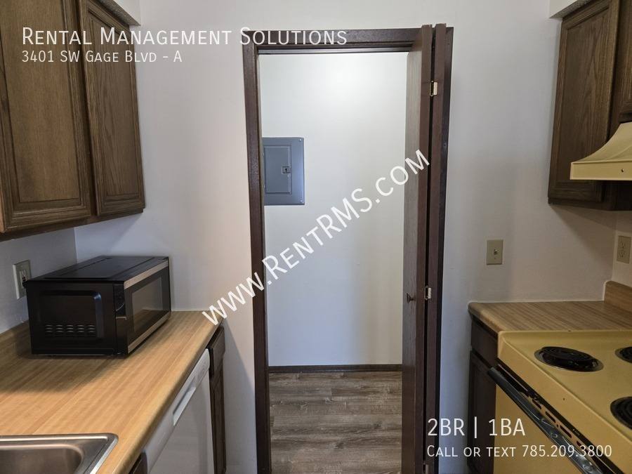 Apartment for rent at 3401 SW Gage Blvd #A, Topeka, KS 66614