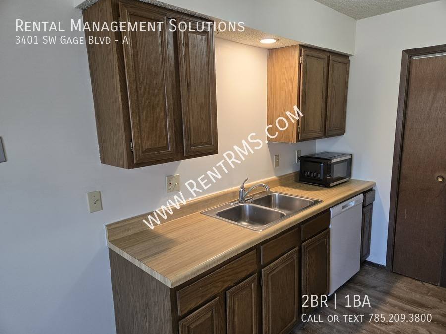 Apartment for rent at 3401 SW Gage Blvd #A, Topeka, KS 66614