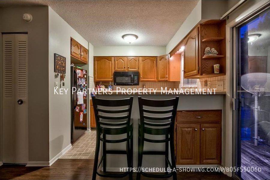 House for rent at 8023 E 88th St, Kansas City, MO 64138