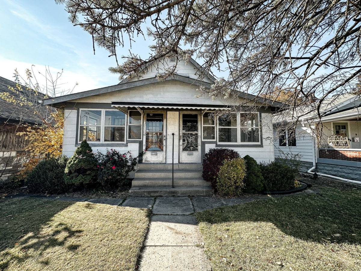 Apartment for rent at 506 - 508 Emerson Ave, Indianapolis, IN 46219