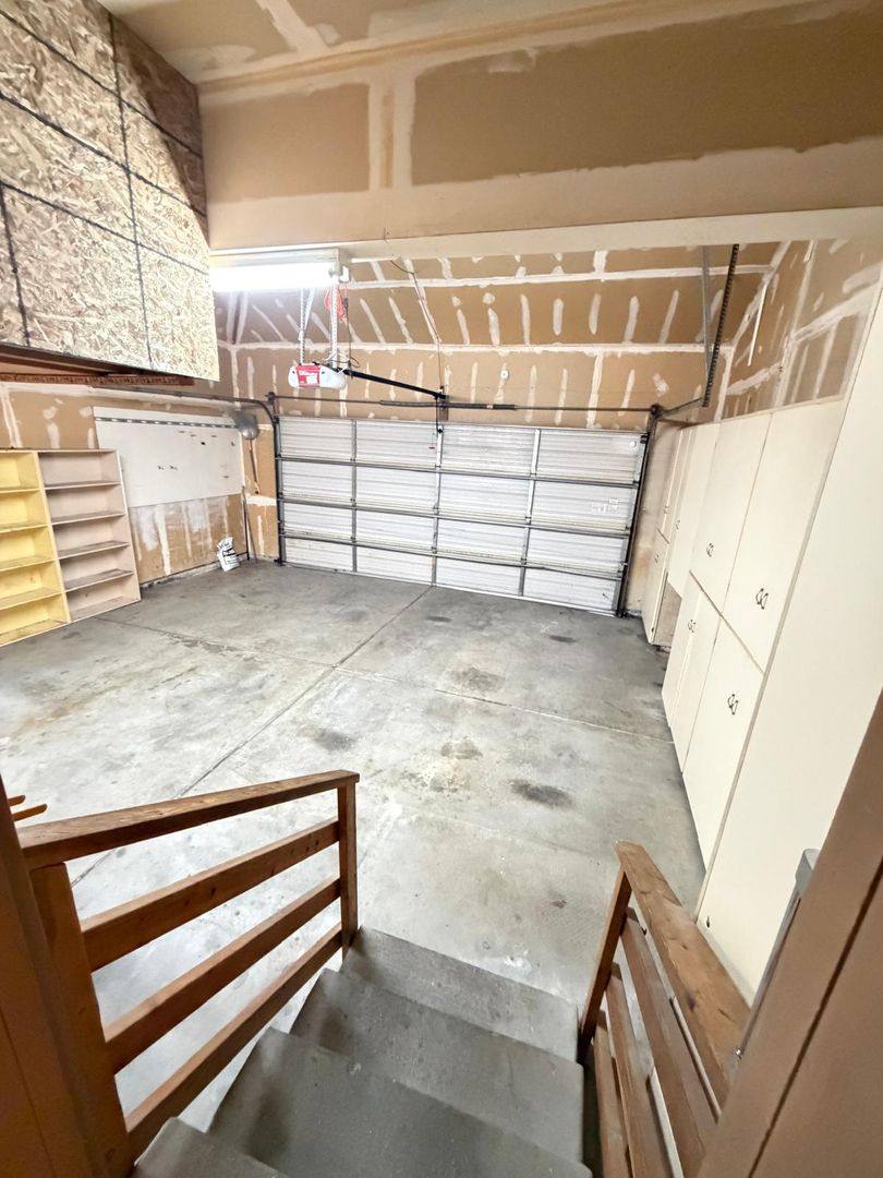House for rent at 2298 E Oak Leaf Way, Sandy, UT 84092