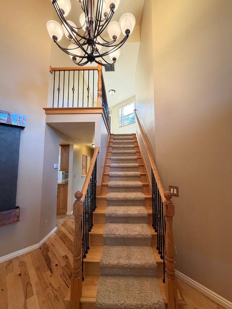 House for rent at 2298 E Oak Leaf Way, Sandy, UT 84092