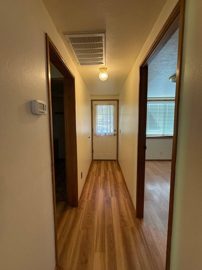 House for rent at 282 Sheridan St, Ashland, OR 97520