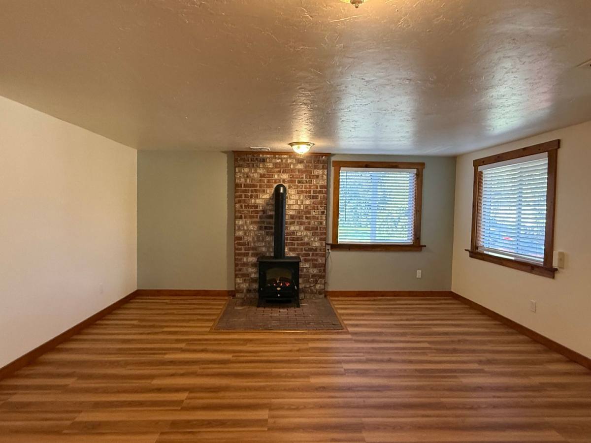 House for rent at 282 Sheridan St, Ashland, OR 97520