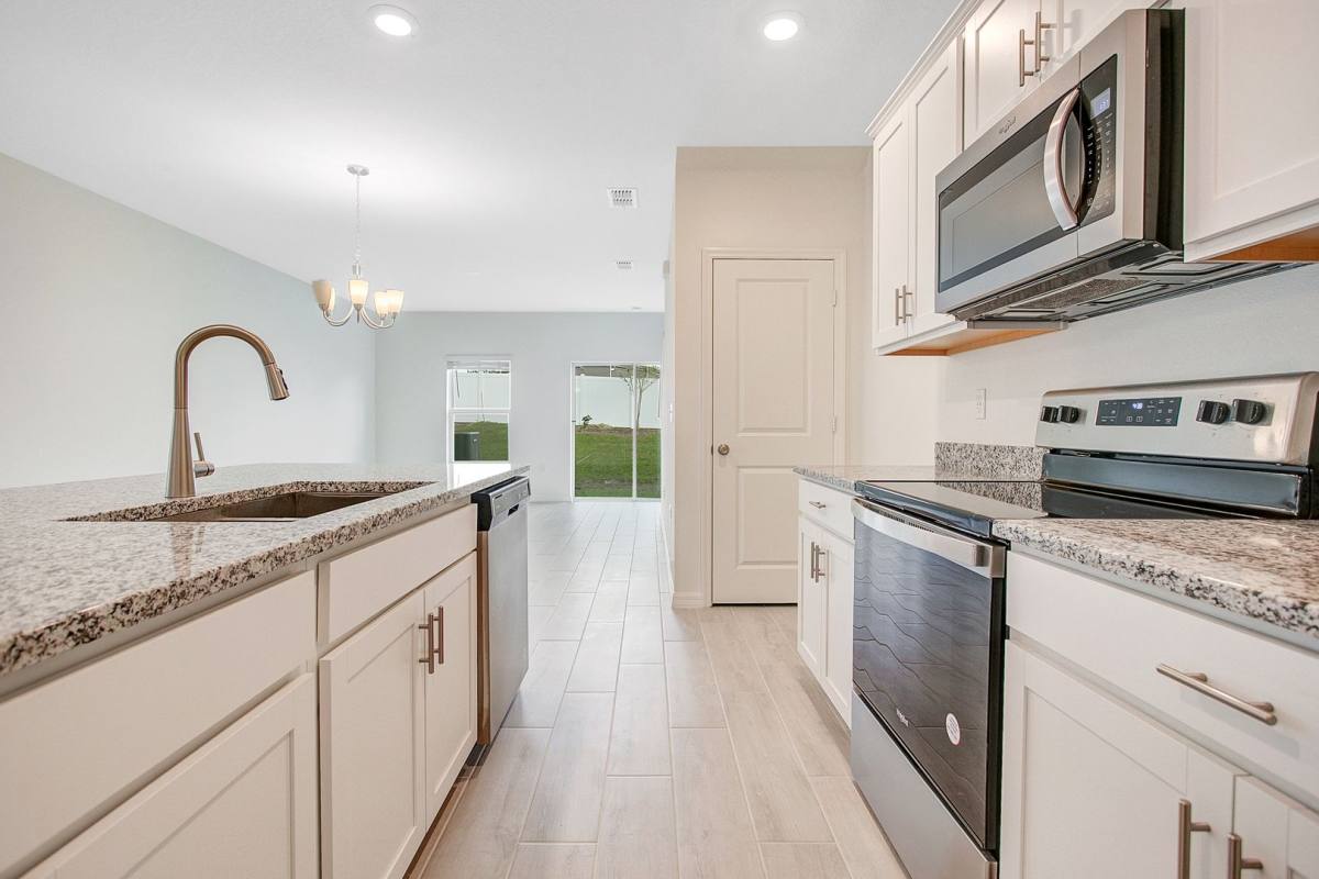 Townhouse for rent at 1460 Mirabella Circle, Davenport, FL 33897