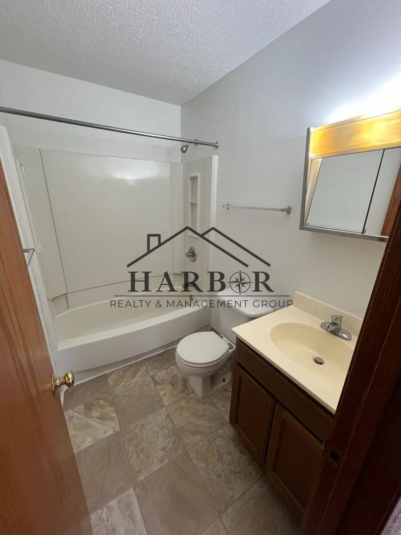 Apartment for rent at 110 2nd Ave NE #202, Hayfield, MN 55940
