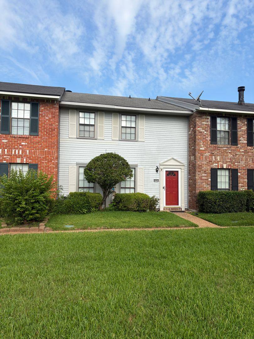 Townhouse for rent at 9505 Balsa Dr, Shreveport, LA 71115