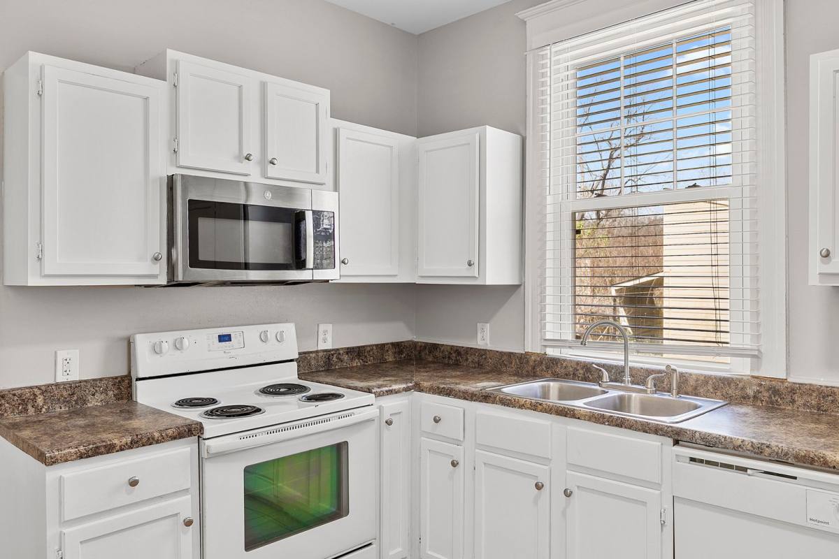 Apartment for rent at 1436 18th St S, Birmingham, AL 35205