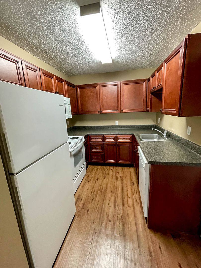 Apartment for rent at 2335-2343 W St, Lincoln, NE 68503