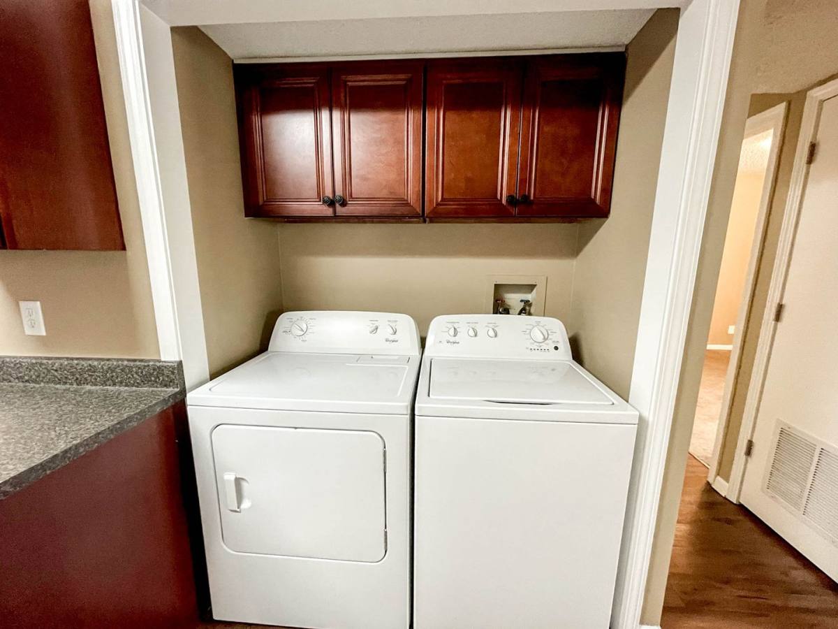 Apartment for rent at 2335-2343 W St, Lincoln, NE 68503