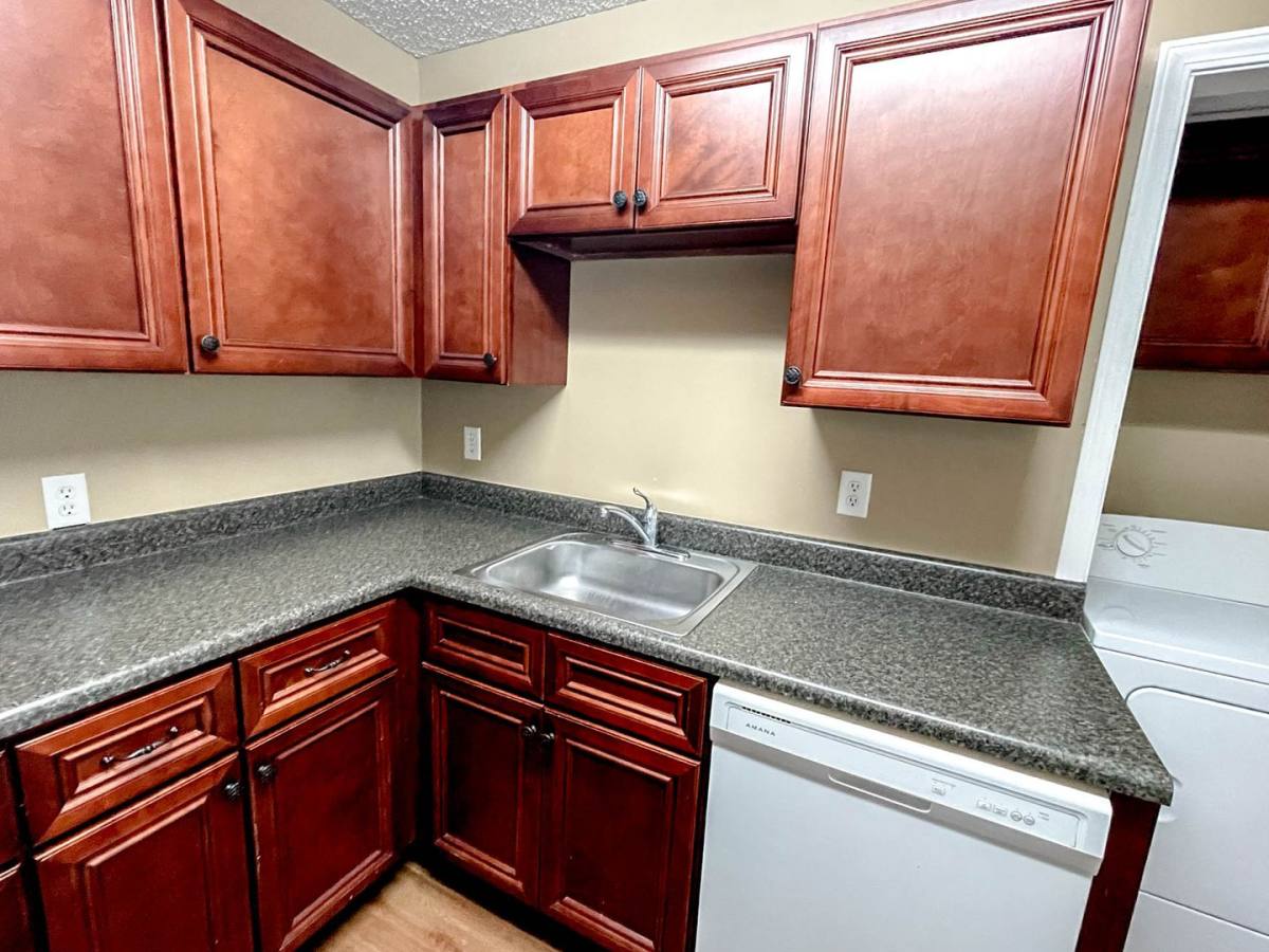 Apartment for rent at 2335-2343 W St, Lincoln, NE 68503