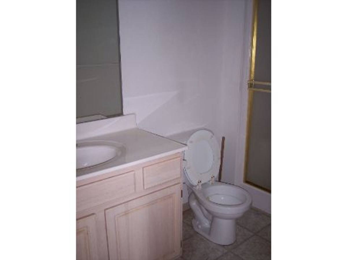 Apartment for rent at 115 Polk St, Warrensburg, MO 64093