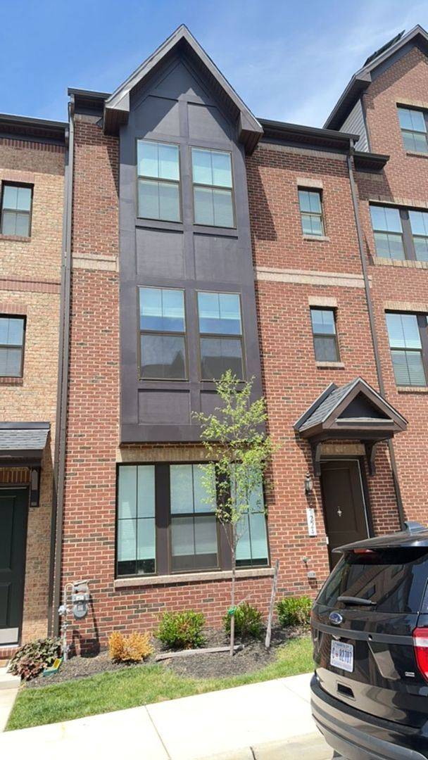 Townhouse for rent at 7224 Mountaineer Dr, Alexandria, VA 22306