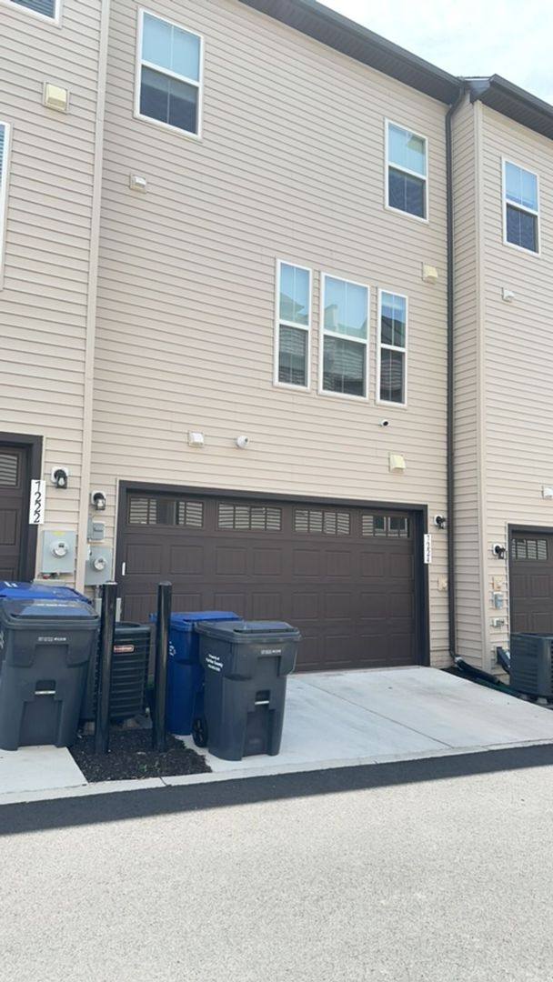 Townhouse for rent at 7224 Mountaineer Dr, Alexandria, VA 22306