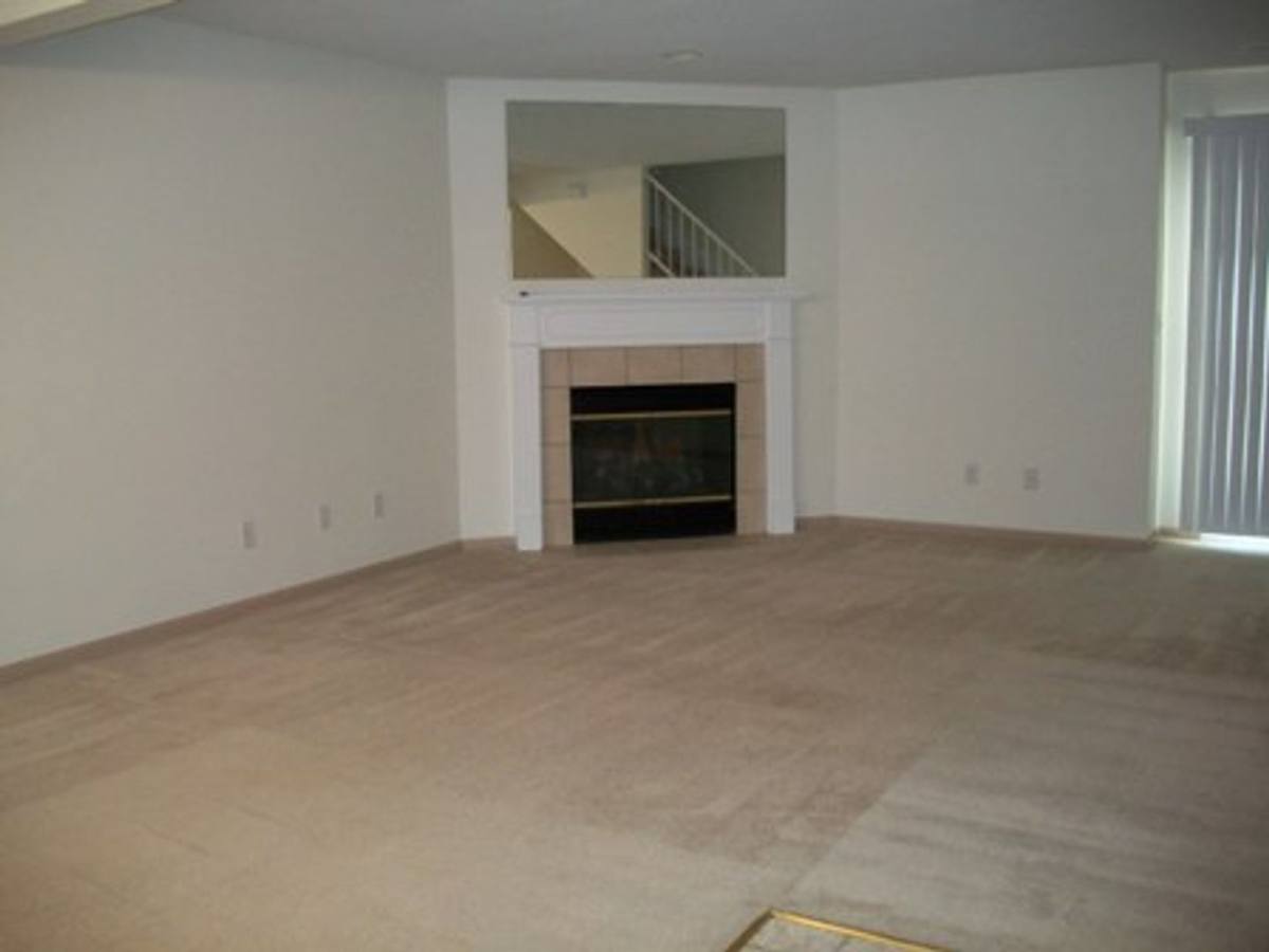 Apartment for rent at 1201 Pebblecreek Dr, Warrensburg, MO 64093