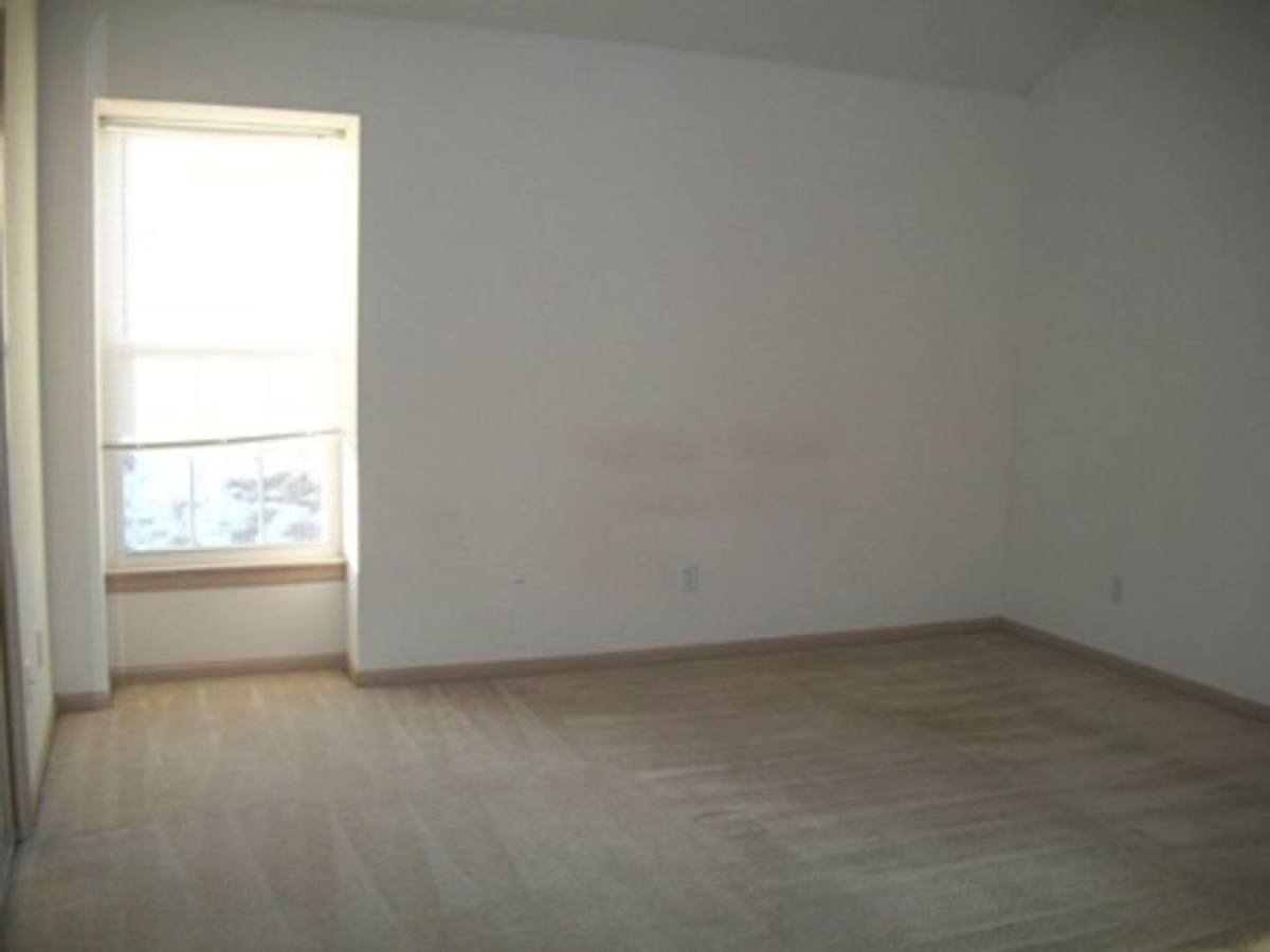 Apartment for rent at 1201 Pebblecreek Dr, Warrensburg, MO 64093