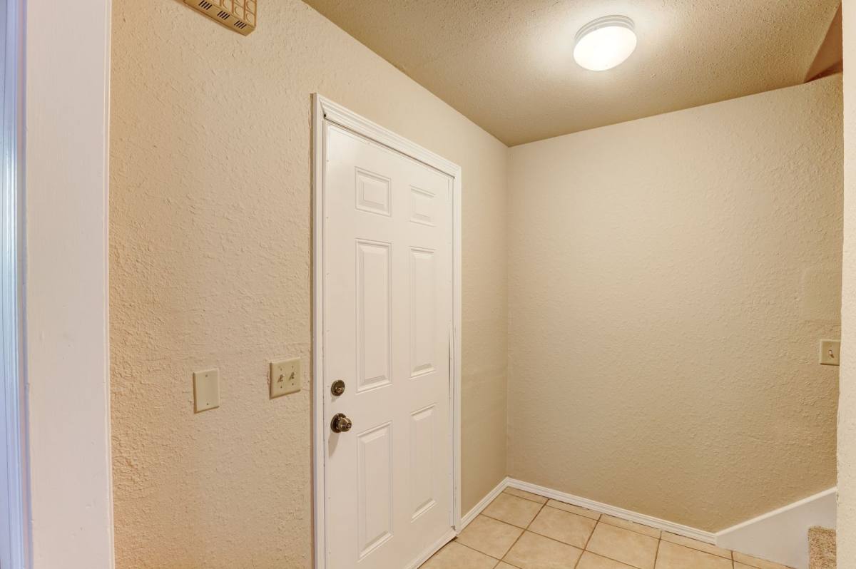 House for rent at 7507 Knight Lake Dr, Oklahoma City, OK 73132