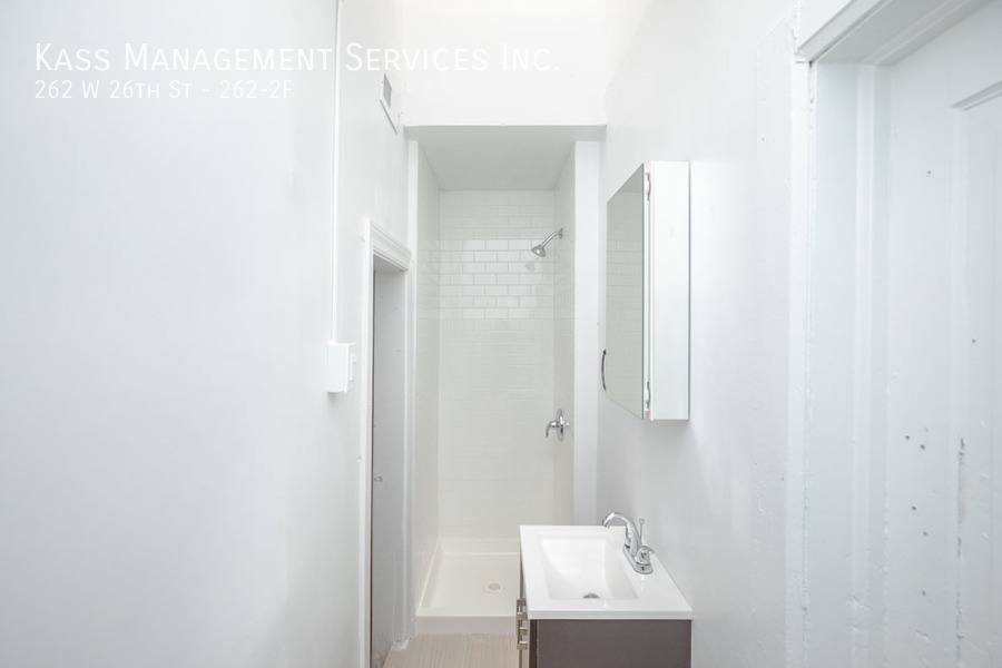 Apartment for rent at 262 W 26th St #2F, Chicago, IL 60616