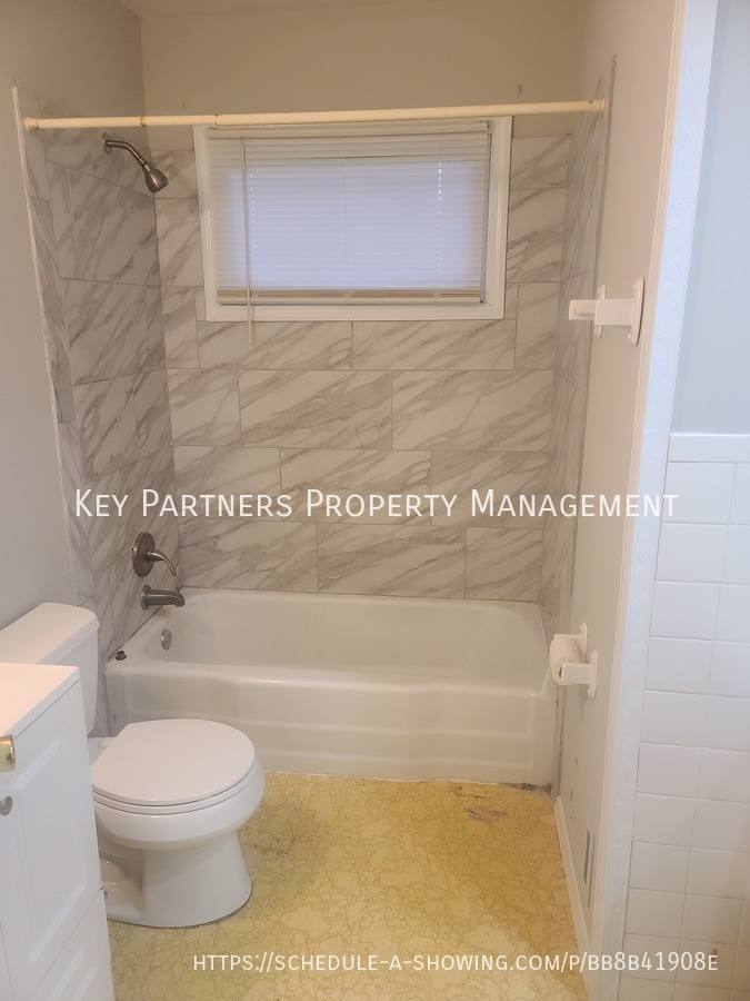 House for rent at 7115 Larsen, Shawnee, KS 66203