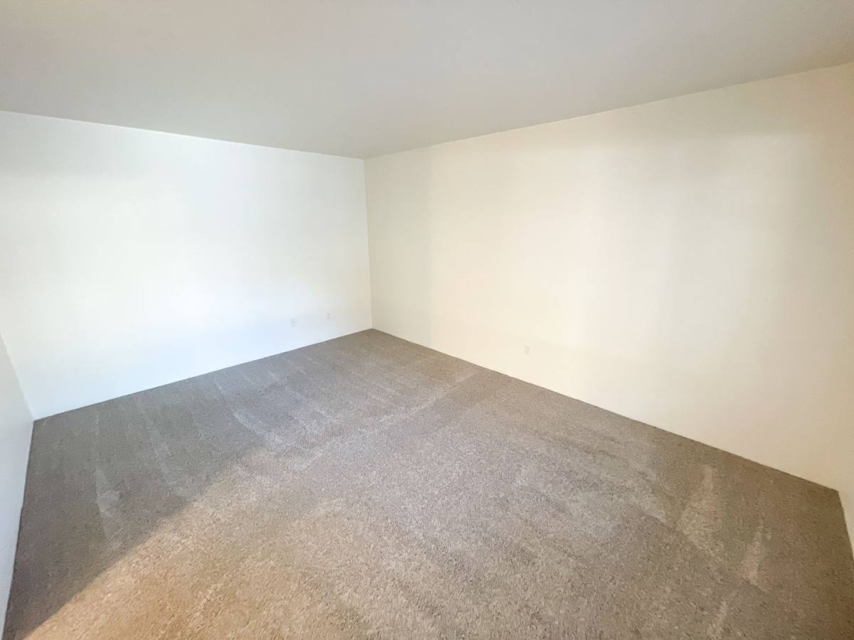Apartment for rent at 5416 N Hills Dr, Klamath Falls, OR 97603