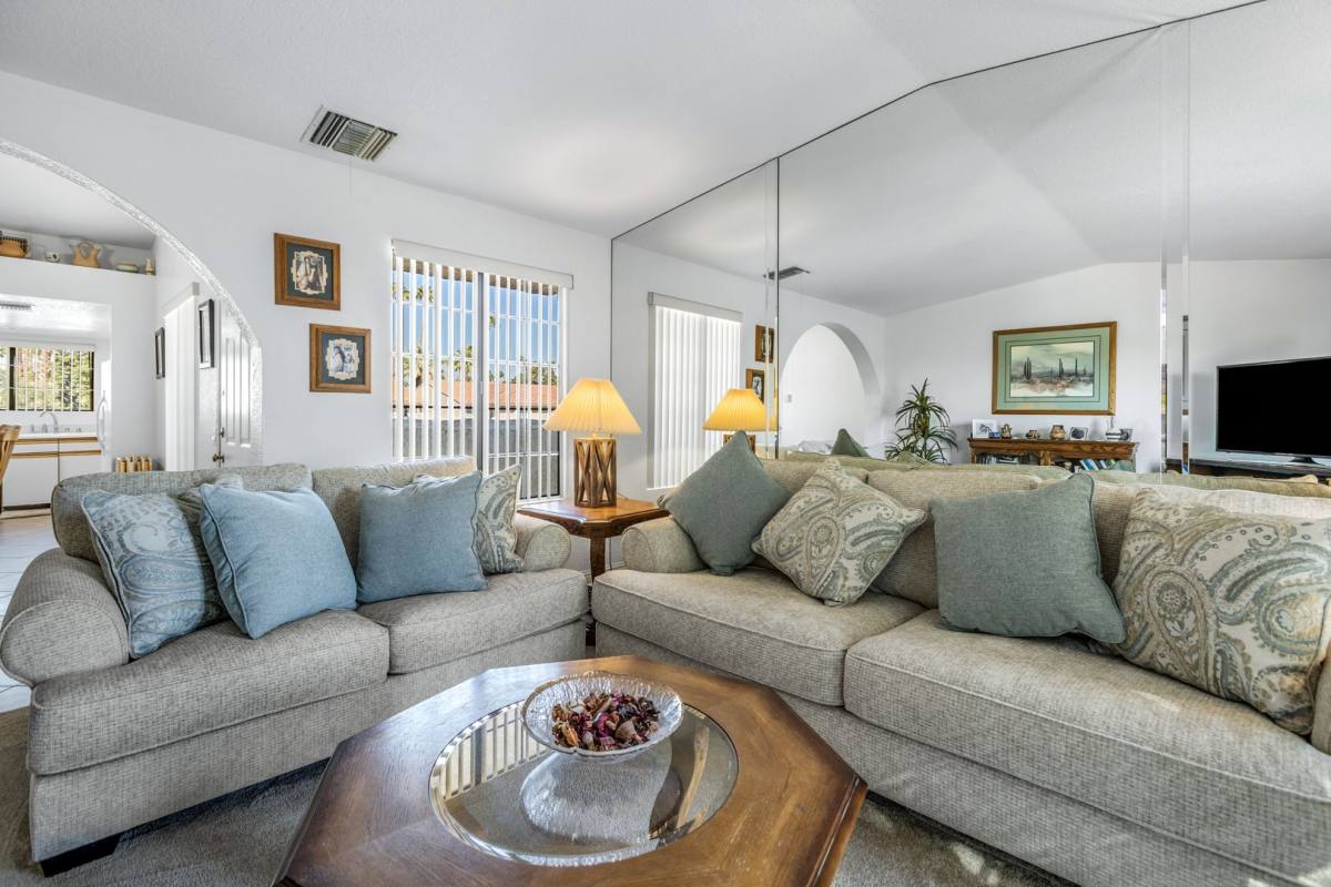 Condo for rent at 2701 E Mesquite Ave, Palm Springs, CA 92264