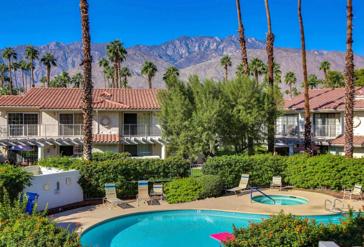 Condo for rent at 2701 E Mesquite Ave, Palm Springs, CA 92264