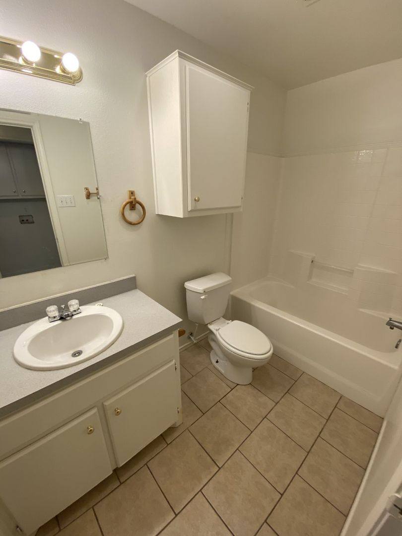 House for rent at 513 E Queens St, Lubbock, TX 79403
