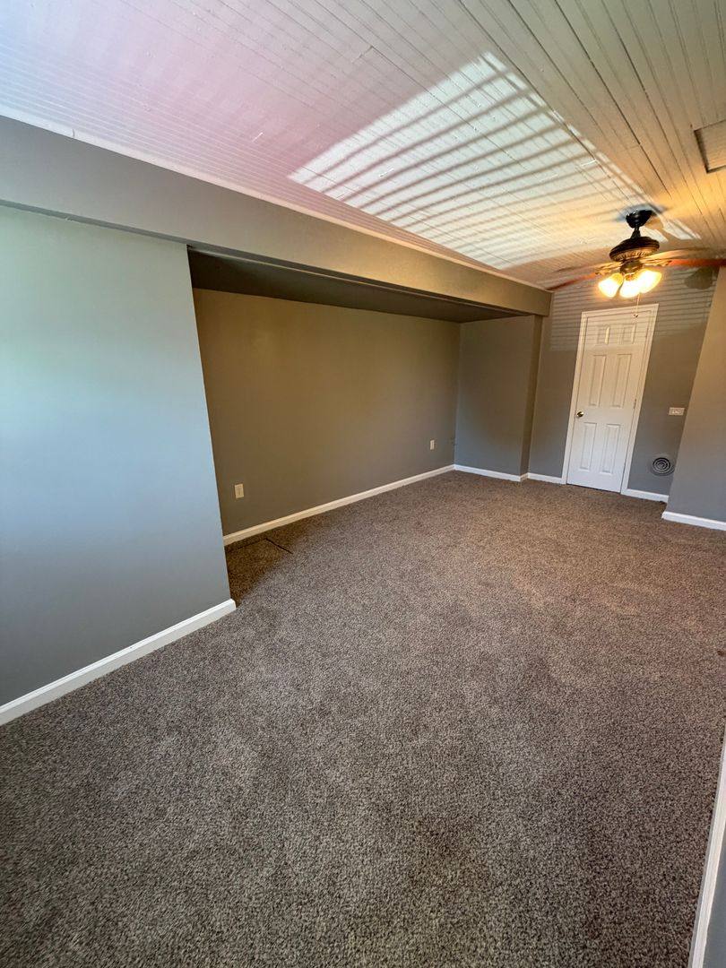 House for rent at 18 S Linden, Du Quoin, IL 62832