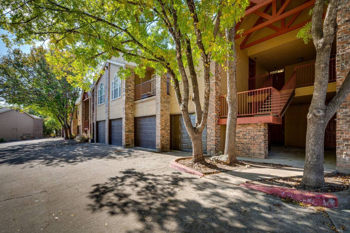 Townhouse for rent at 6804 N Capital of Texas Highway 422, Austin, TX 78731