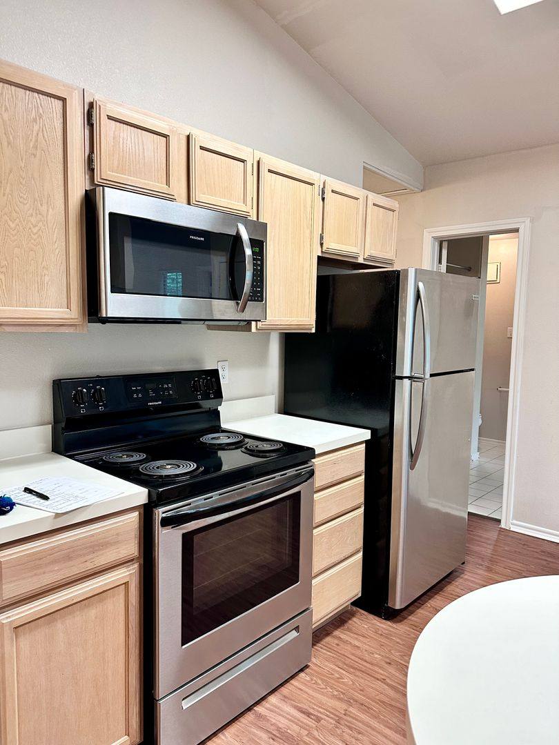 Townhouse for rent at 6804 N Capital of Texas Highway 422, Austin, TX 78731