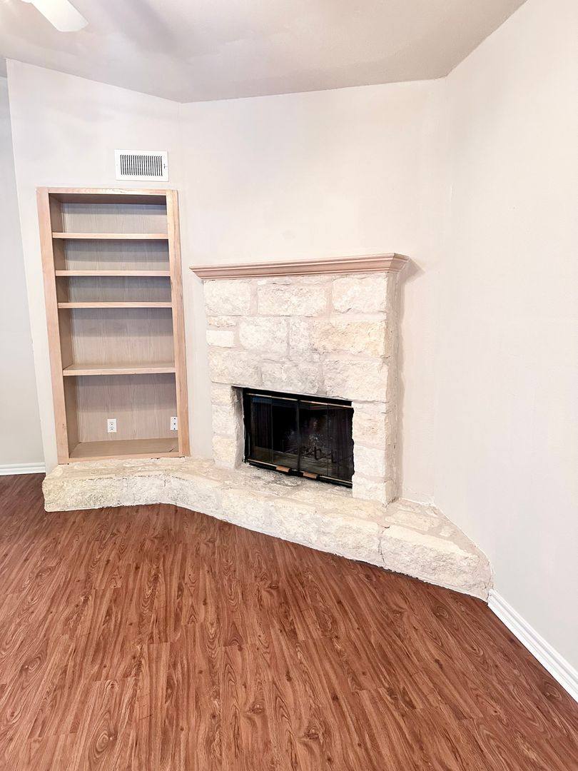Townhouse for rent at 6804 N Capital of Texas Highway 422, Austin, TX 78731