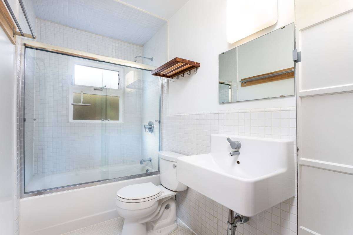 Apartment for rent at 3515 Beethoven St, Los Angeles, CA 90066