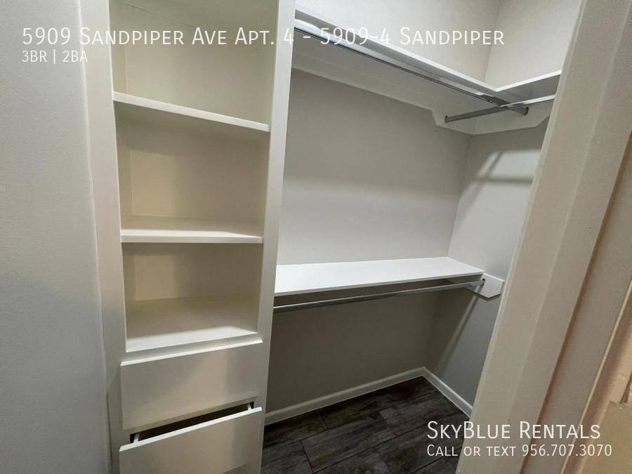 Apartment for rent at 5909 Sandpiper Ave #4, Mission, TX 78573