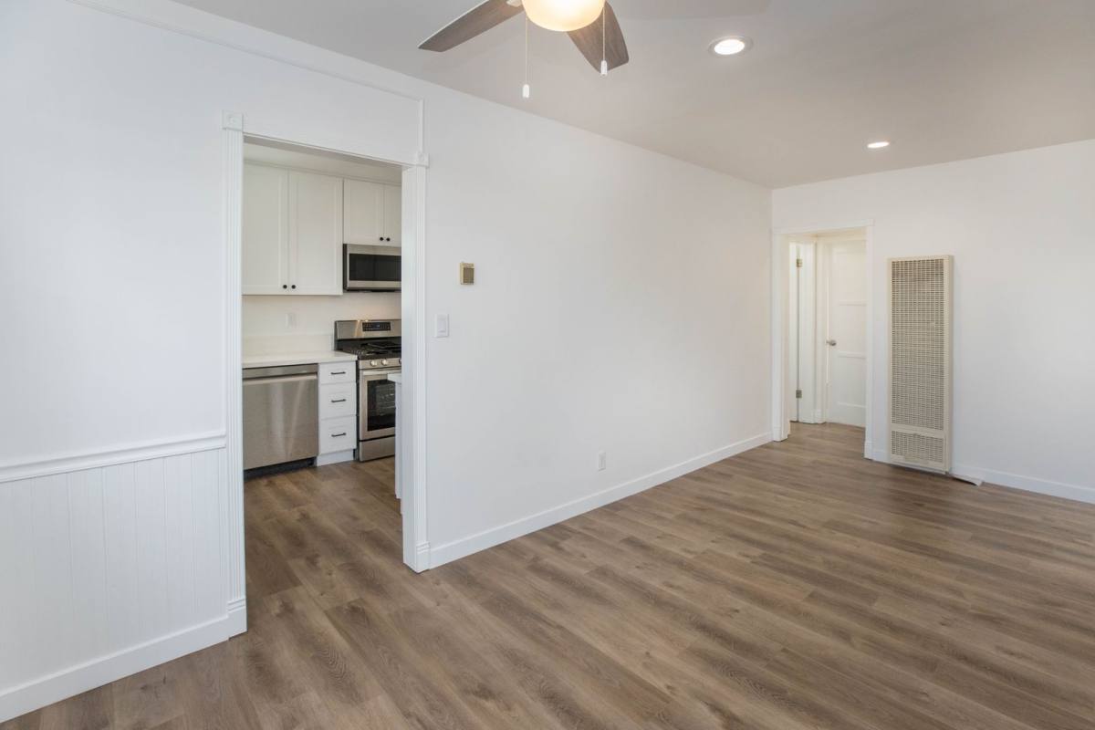 Apartment for rent at 740 Flower Ave #742, Venice, CA 90291