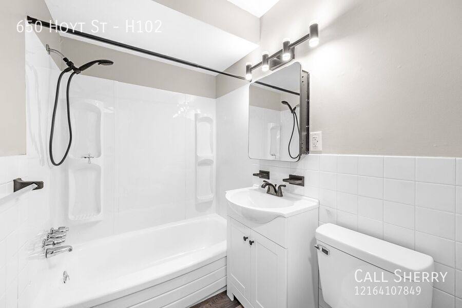 Apartment for rent at 650 Hoyt St #H102, Painesville, OH 44077