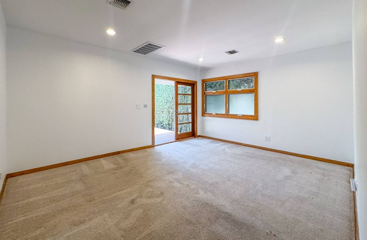 Apartment for rent at 3517 Beethoven St, Los Angeles, CA 90066