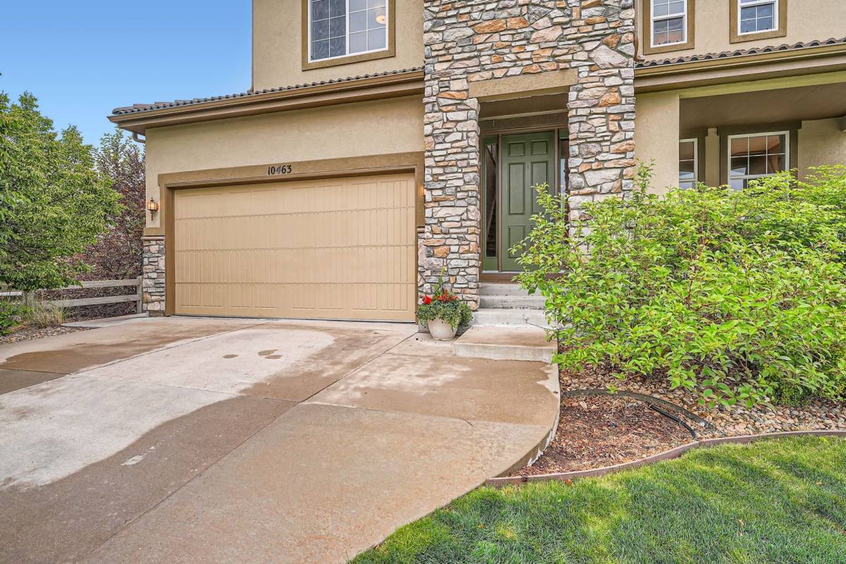 House for rent at 10463 Meadowleaf Way, Littleton, CO 80126