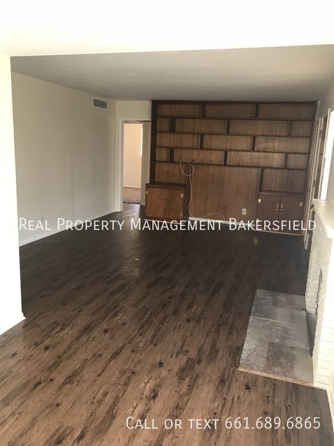 House for rent at 725 Castro Lane, Bakersfield, CA 93304