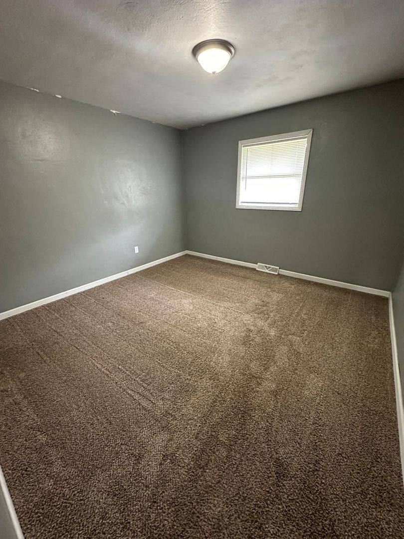 Apartment for rent at 29936 & 29938 Cardinal Ave, Elkhart, IN 46516