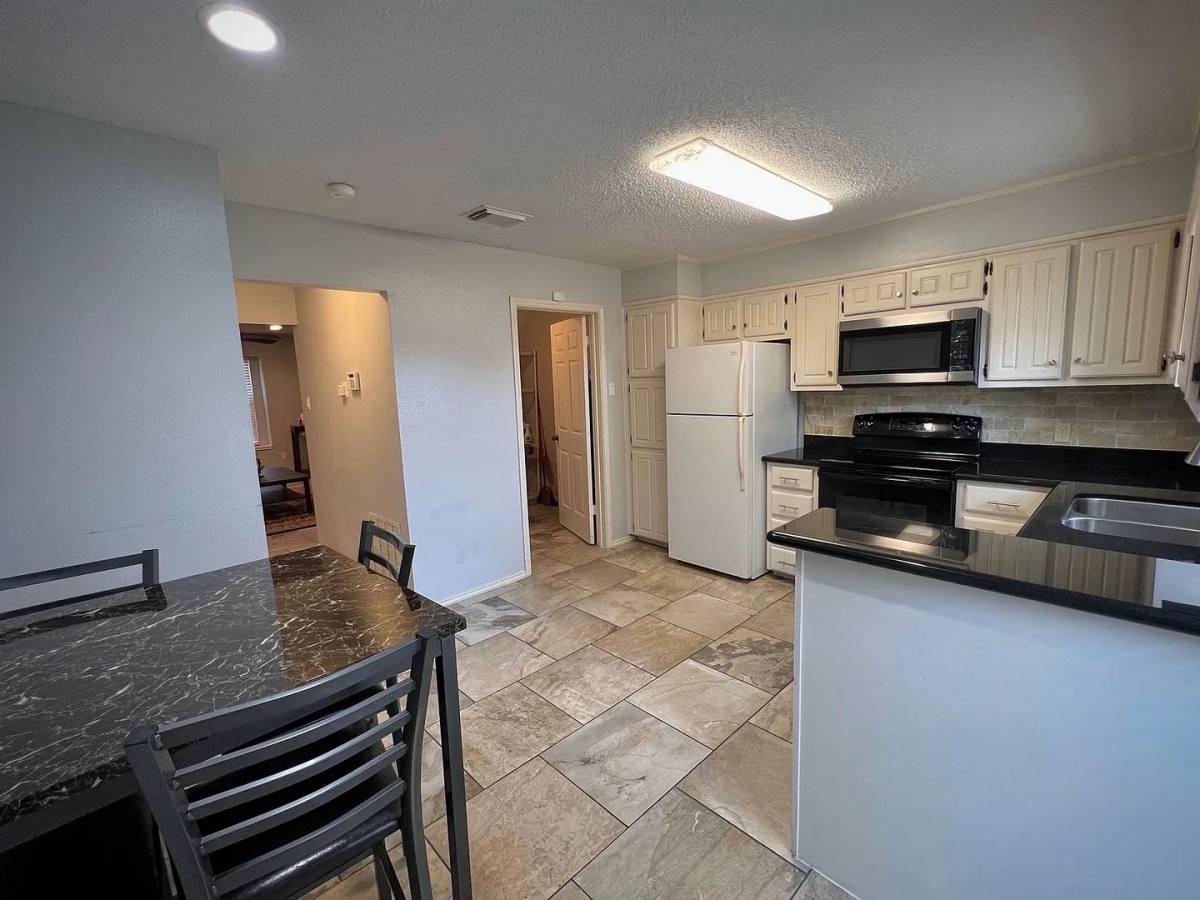 House for rent at 1353 S 11th, Waco, TX 76706