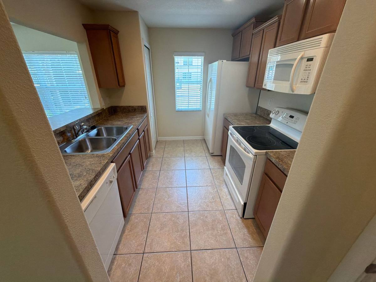 Townhouse for rent at 125 Bel Fiore Cove, Sanford, FL 32773