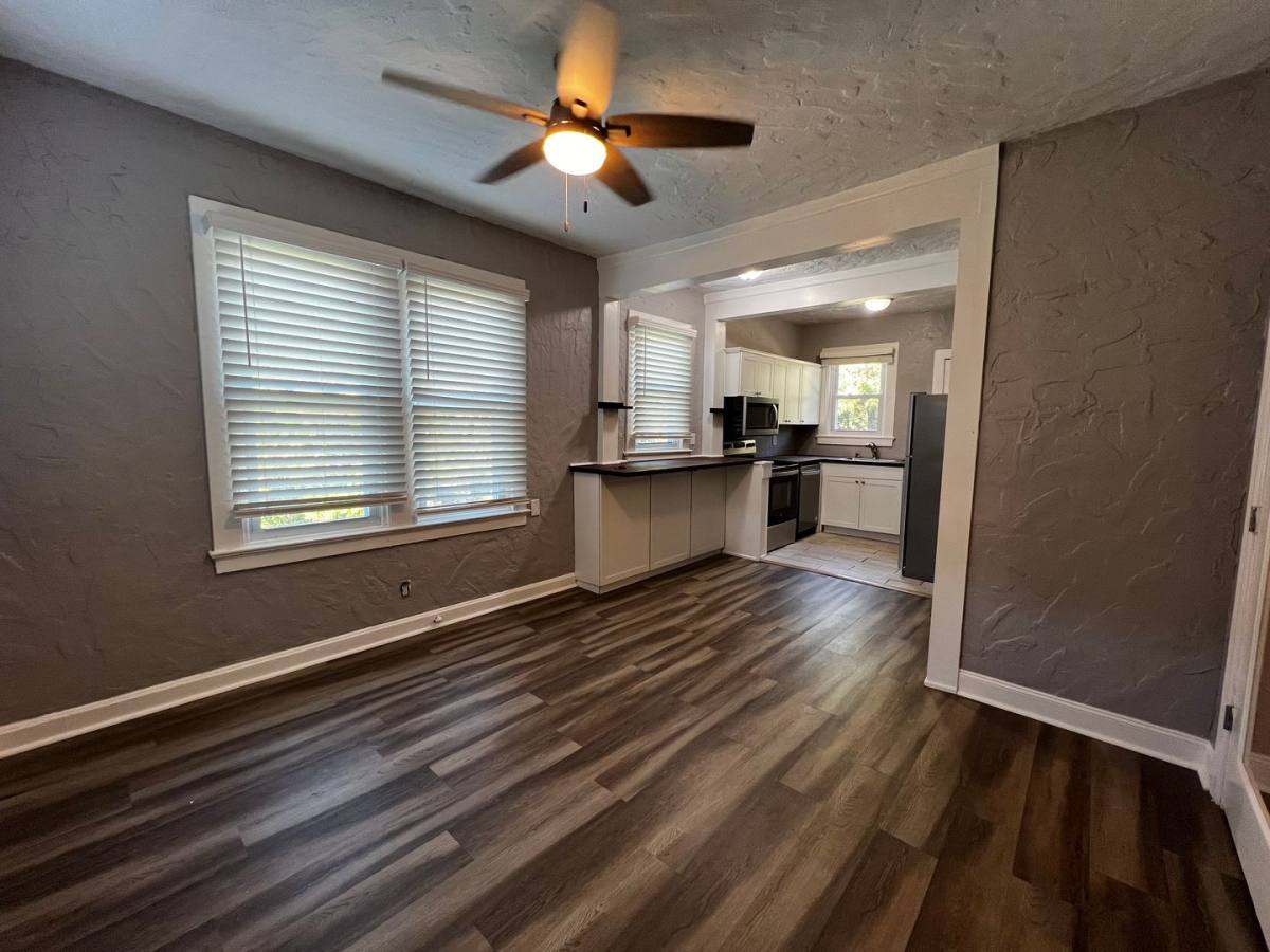 Apartment for rent at 404 E 14th St, Sanford, FL 32771