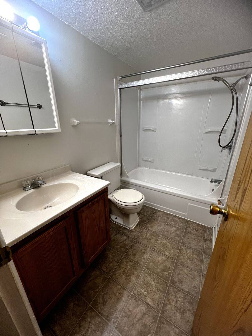 Apartment for rent at 2009 University Dr, Cedar Falls, IA 50613