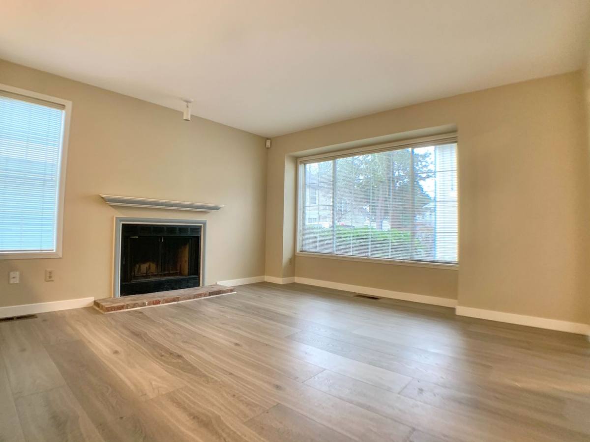 Townhouse for rent at 10250 NE 129th Lane, Kirkland, WA 98034
